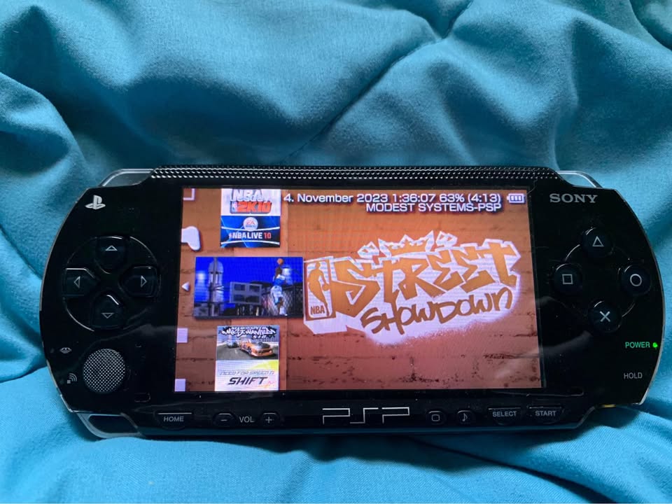 Modded PSP 1000 128GB with Charger 1000s of Retro Games 100+ PS1 Games 40+ PSP Games - Retro Modd